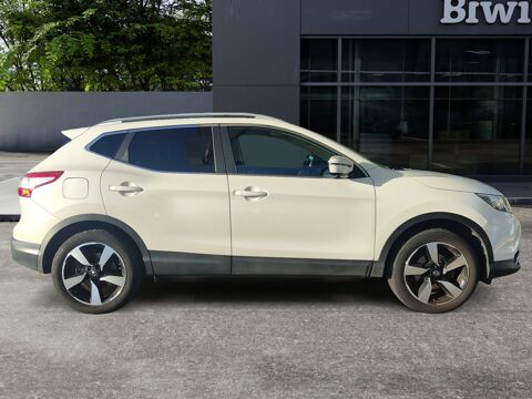 Qashqai 1.2 Digt 115 ch N-connecta 2wd /Toit panoramique/Cam&eacute;ra 360 2016 occasion 28500 Vernouillet