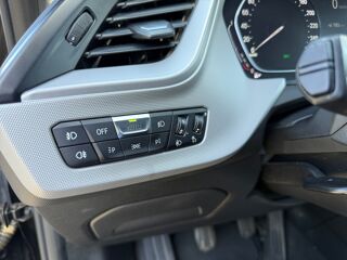 S&eacute;rie 1 116i 109 ch Business Design /CarPlay/Cam&eacute;ra/Suivi Bmw 2021 occasion 44000 Nantes