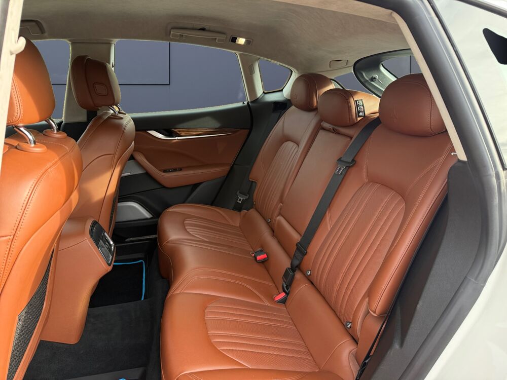 Levante Granlusso 3.0 430 ch S Q4 Bva /Si&egrave;ges Chauffants/Cam&eacute;ra 360 2019 occasion 43200 Yssingeaux