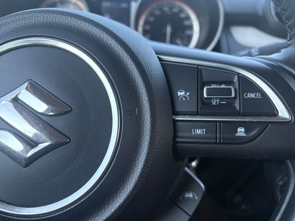 Swift 1.2 Dualjet 85 ch Privilege /Carplay/Camera/Premiere main 2020 occasion 19100 Brive-la-Gaillarde