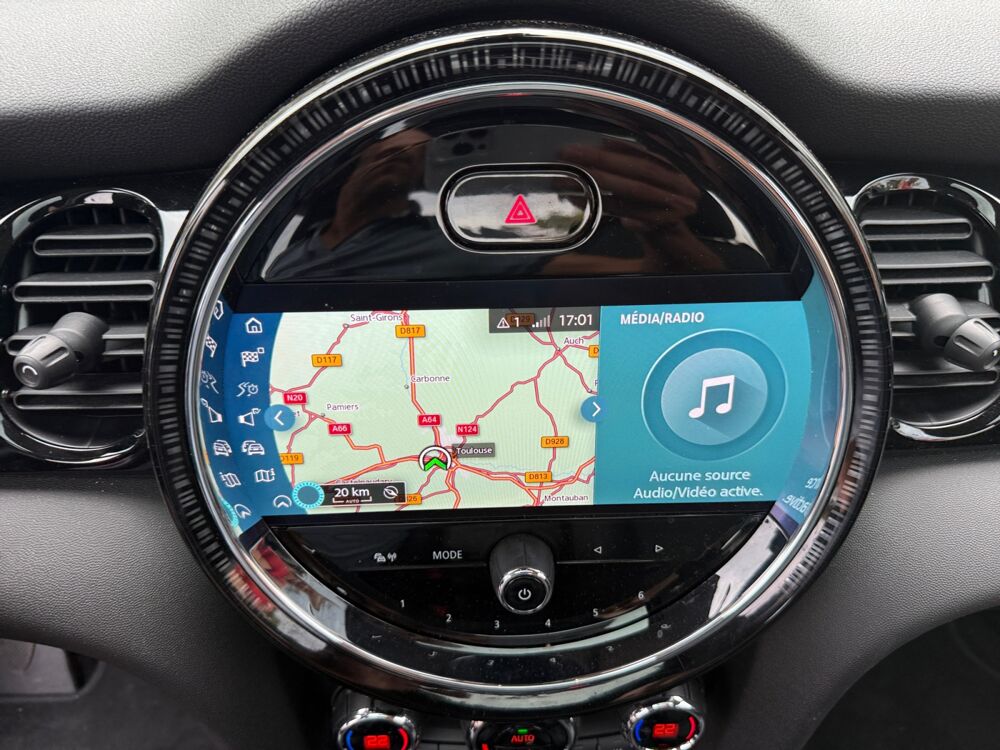 Cooper 1.5 135 ch Camden Bva /Sellerie cuir/CarPlay/Nav/Rada 2021 occasion 31650 Lauzerville
