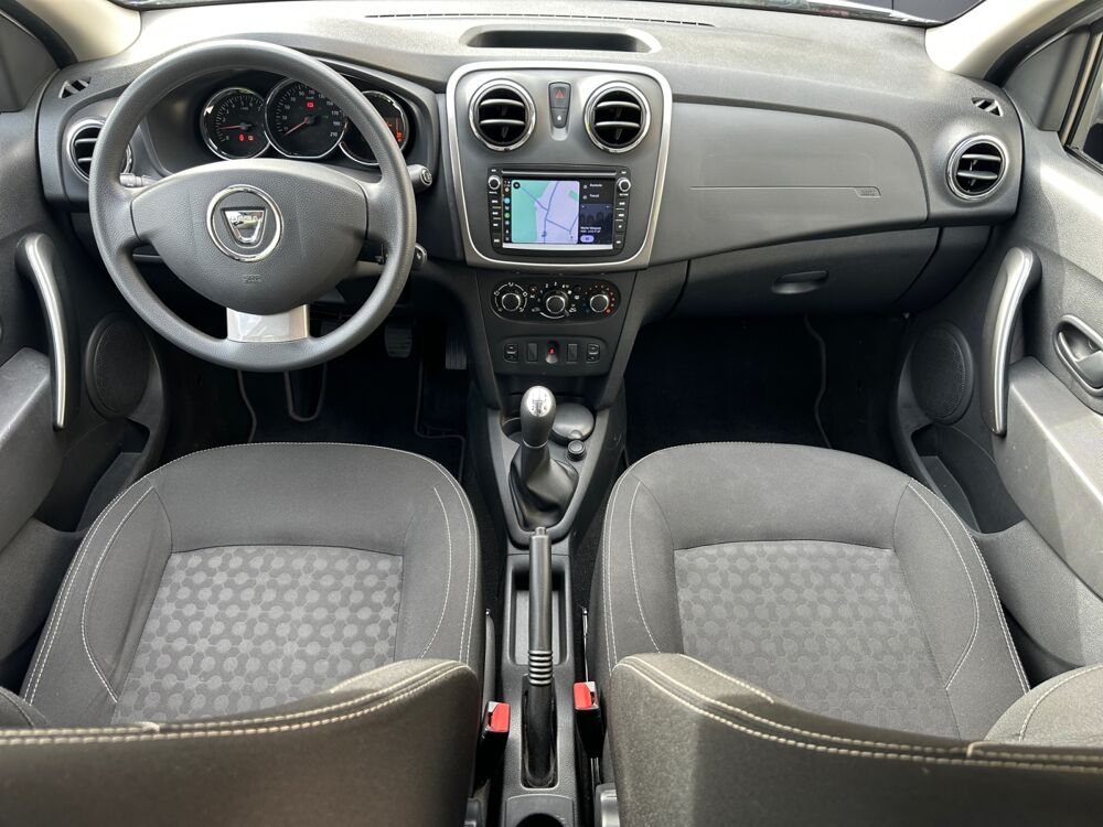 Logan Mcv 0.9 Tce 90 ch Laureate /Carplay/Climatisation/Direction 2015 occasion 91410 Dourdan