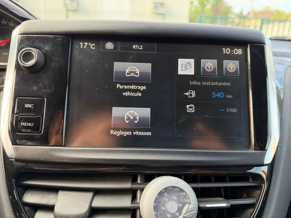 208 1.2 Vti 82 ch Style /Distribution neuve/Entretien complet 2014 occasion 77450 Montry