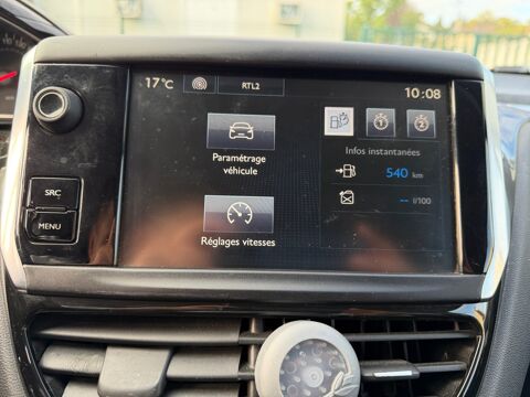 208 1.2 Vti 82 ch Style /Distribution neuve/Entretien complet 2014 occasion 77450 Montry