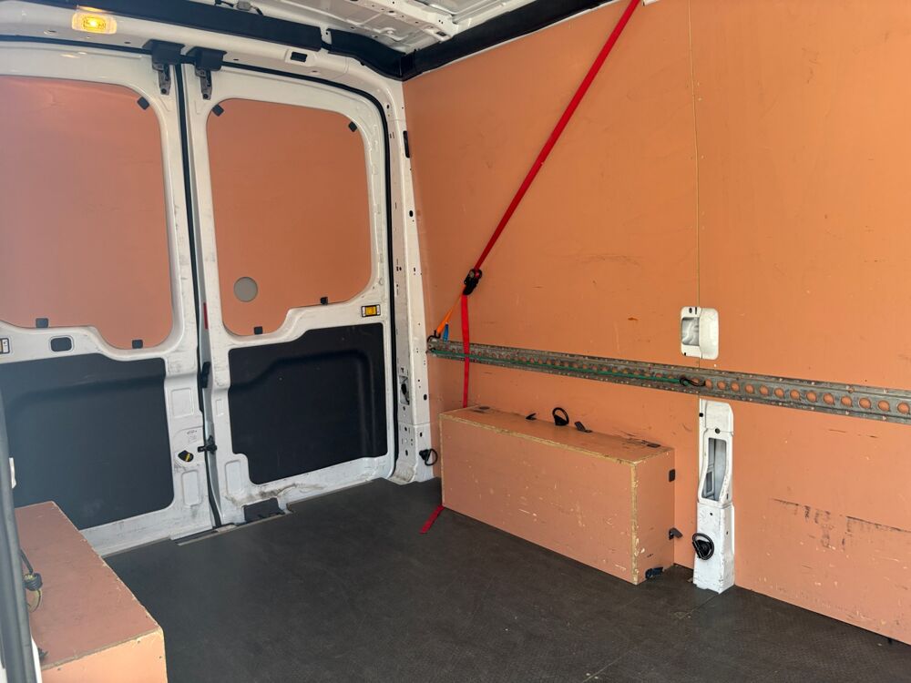 Transit Fourgon 2t T290 2.0 Tdci 130 ch L2h3 Ambiente /Prix HT/Entre 2022 occasion 19100 Brive-la-Gaillarde