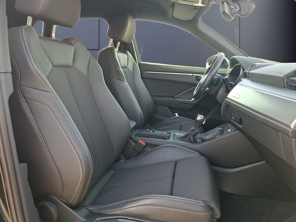 Q3 1.5 35 Tfsi 150 ch S-line S-tronic Bva /Suivi Volkswagen/Si&egrave; 2023 occasion 43000 Le Puy-en-Velay