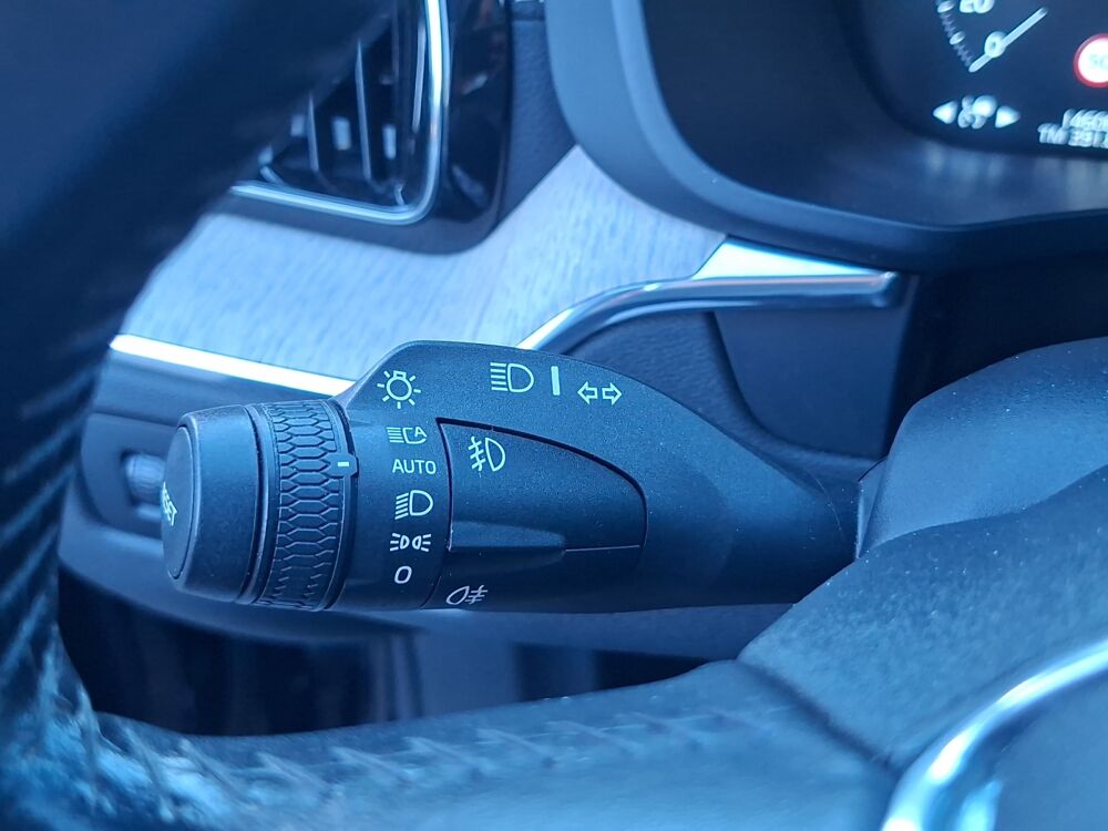 XC60 2.0 T8 407h 320ch Twin-engine Phev Hybrid Inscription Luxe A 2017 occasion 43000 Le Puy-en-Velay