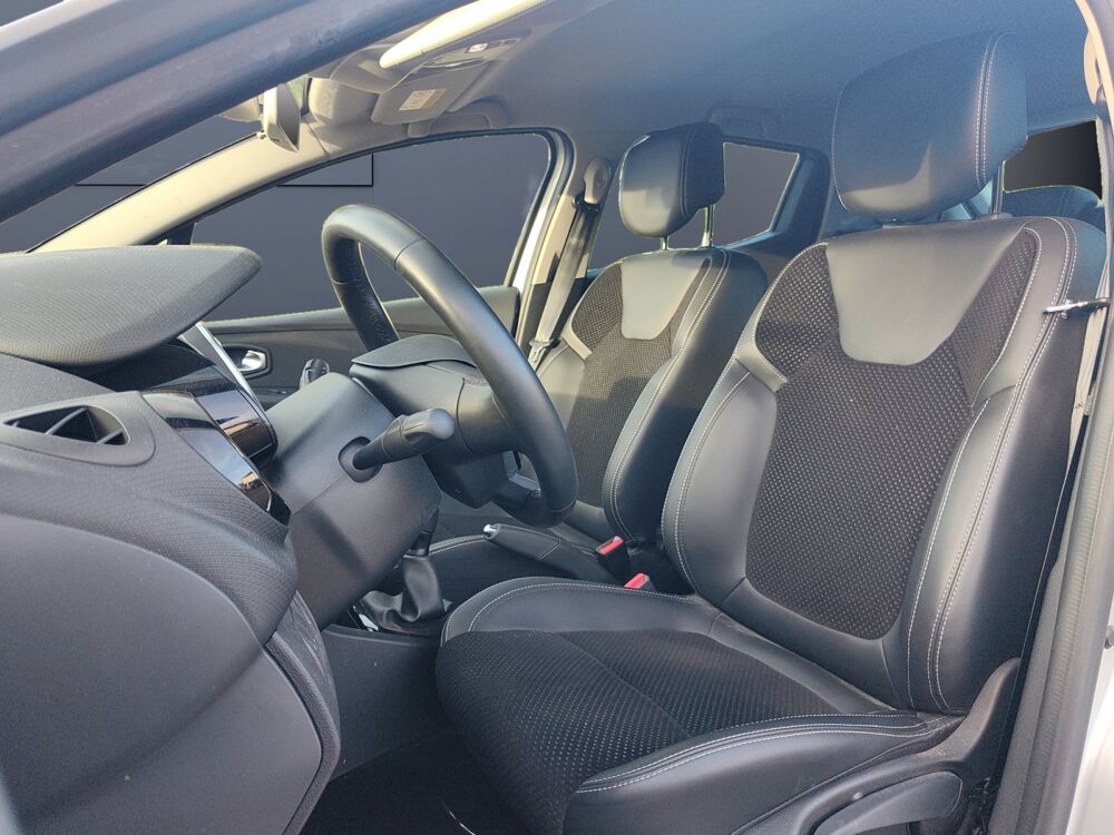Clio 0.9 Tce 90 ch Intens /GPS/Radar recul/Semi cuir 2018 occasion 28500 Vernouillet