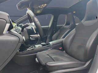 Classe A 2.0 200 D 150 ch Amg Line 8g-dct Bva /Toit ouvrant/Alcantara 2019 occasion 28500 Vernouillet