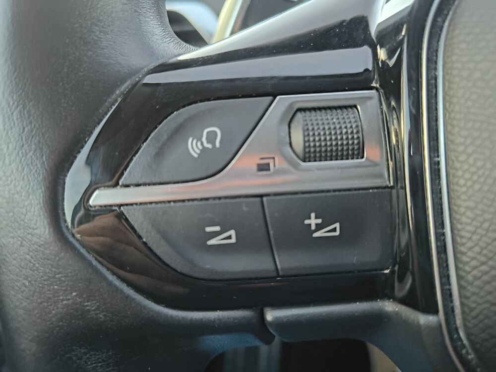 3008 1.2 Puretech 130 ch Crossway Eat S&amp;S /Carplay/Cam&eacute;ra de 2019 occasion 87000 Limoges