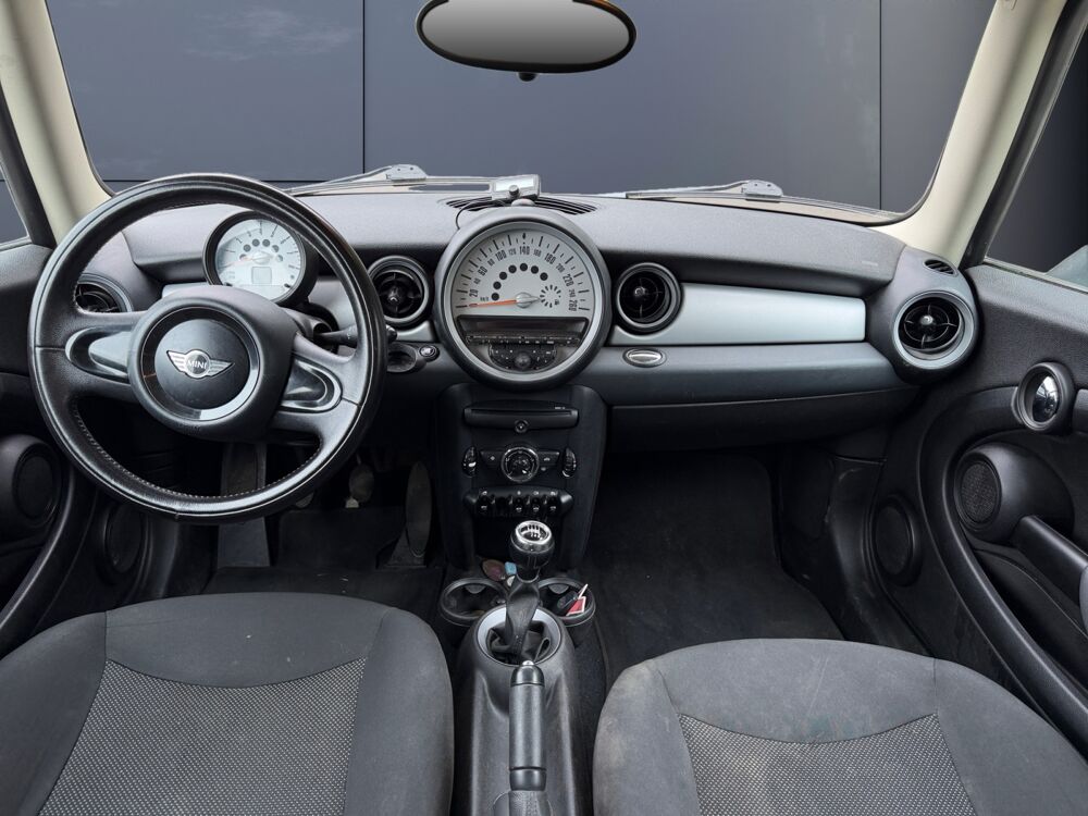 Cooper 1.6 75 ch One DOCKLANDS 2012 occasion 34000 Montpellier