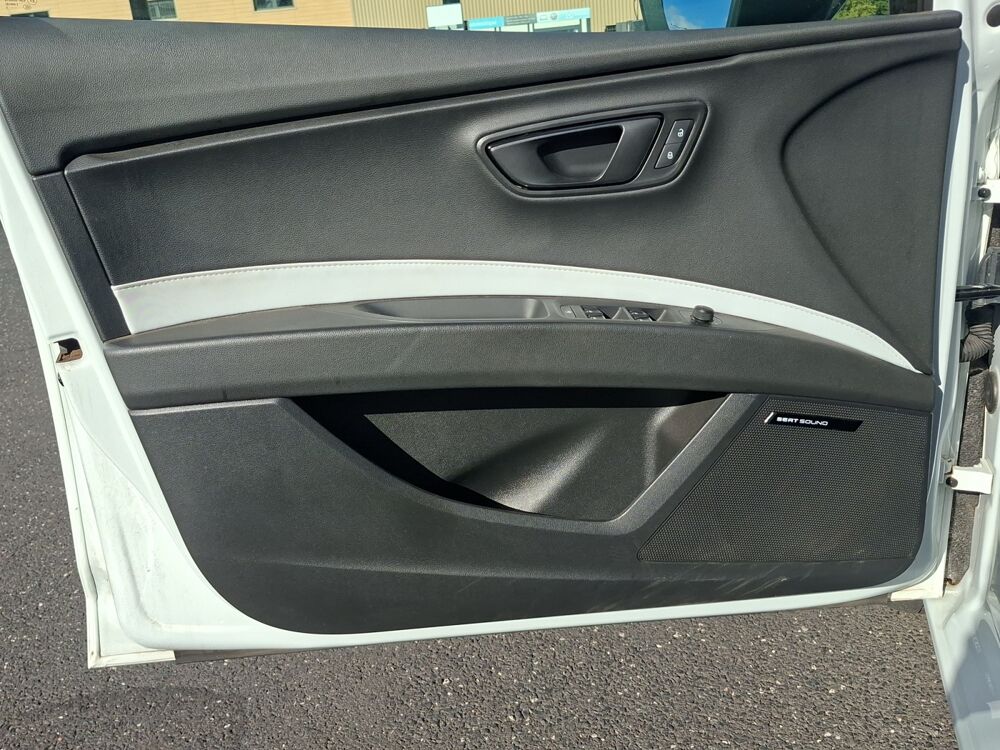 Leon 2.0 Tsi 280 ch Cupra Dsg Bva Start-stop /Seat sound/Feux aut 2015 occasion 43000 Le Puy-en-Velay