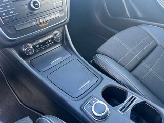 Classe GLA 2.2 200 D 135 ch Sensation 7g-dct Bva /Camera de recul/R&eacute;gul 2015 occasion 56100 Lorient
