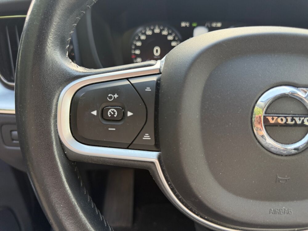 XC60 Summum D5 AWD 235 ch Geartronic 6 /Entretien Complet Volvo 2018 occasion 34000 Montpellier