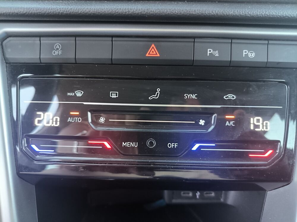 T-ROC Life Business 2.0 Tdi 115 BVM6 /Carplay/Cam&eacute;ra de recul/Pneu 2022 occasion 31470 FONTENILLES
