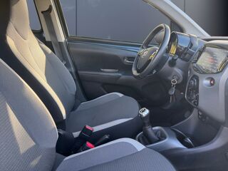 Aygo 1.0 Vvti 70 X-play /Carplay/R&eacute;gulateur 2021 occasion 14100 Lisieux
