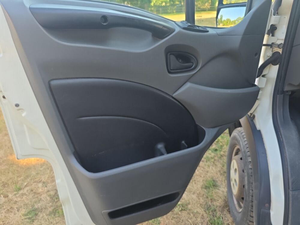 Daily Fourgon 2.3 D 126 ch Empattement-3000 H2 35s13 /R&eacute;gulateur e 2014 occasion 56140 Tr&eacute;al