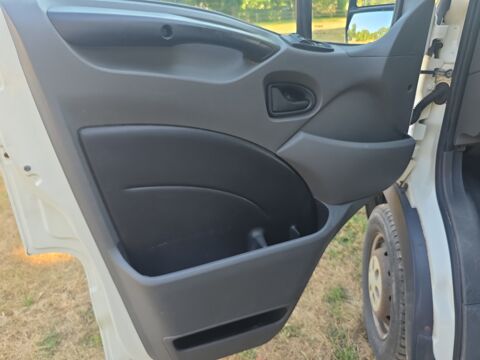 Daily Fourgon 2.3 D 126 ch Empattement-3000 H2 35s13 /R&eacute;gulateur e 2014 occasion 56140 Tr&eacute;al