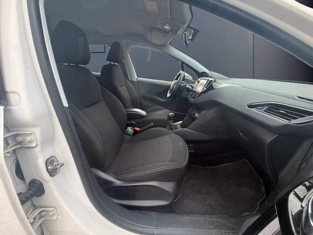 208 1.2 82 ch Active Business /Applecarplay/Distribution ok/Suiv 2019 occasion 10430 Rosi&egrave;res-pr&egrave;s-Troyes