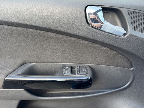 Corsa 1.3 Cdti 75 ch Ecoflex Color Edition /Suivi complet/R&eacute;gulate 2012 occasion 59000 Lille