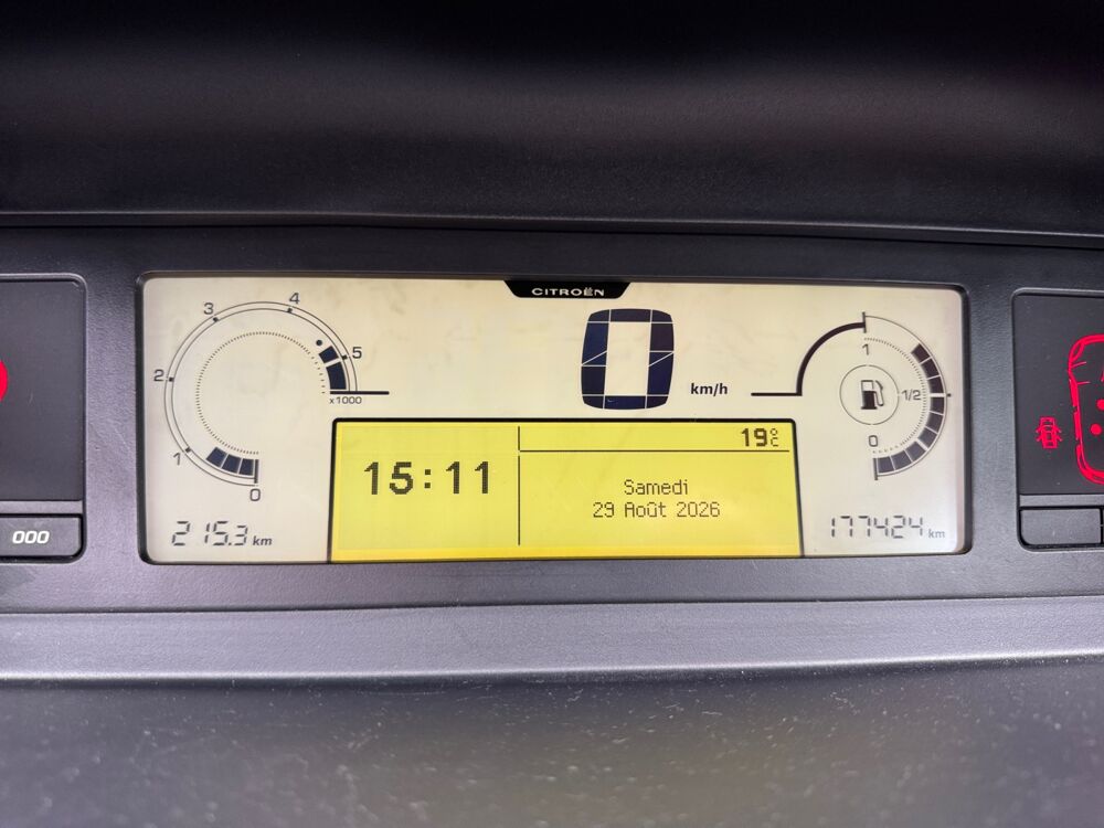 C4 Picasso 1.6 Hdi 110 ch Confort BVM6 /Suivi Complet/Radars/Attelage + 2013 occasion 59000 Lille