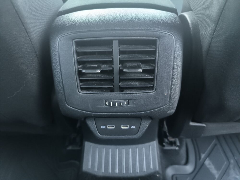 T-ROC Life Business 2.0 Tdi 115 BVM6 /Carplay/Cam&eacute;ra de recul/Pneu 2022 occasion 31470 FONTENILLES
