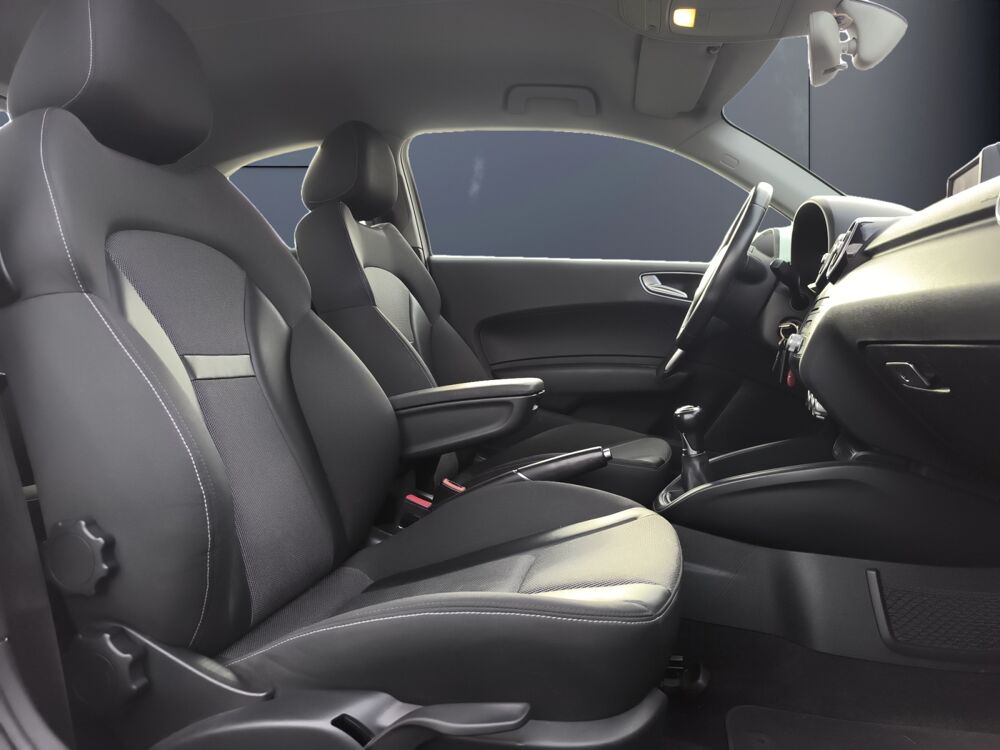 A1 2.0 Tdi 143 ch Ambition /Si&egrave;ges chauffants/ Bluetooth/ R&eacute;gul 2013 occasion 63500 Issoire