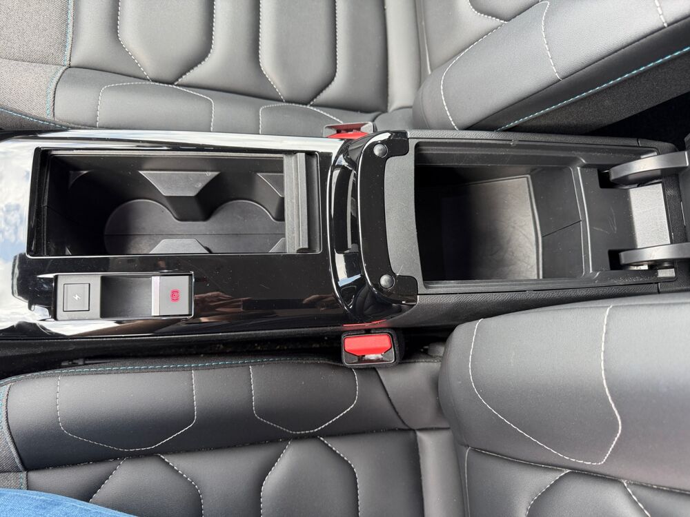 C4 e- 136 ch Automatique Shine Pack /Apple CarPlay et Android 2022 occasion 38300 Bourgoin-Jallieu