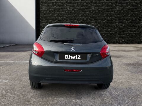 208 1.2 Vti 82 ch Style /Distribution neuve/Entretien complet 2014 occasion 77450 Montry