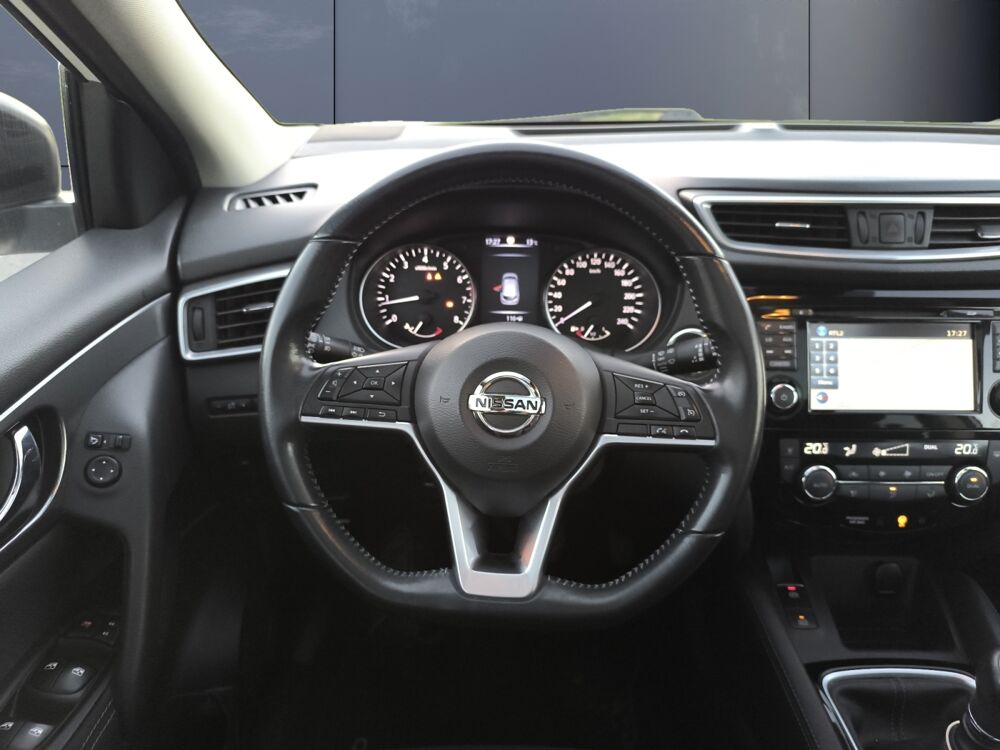 Qashqai 1.2 Digt 115 ch N-Connecta /Toit panoramique/Barre de toit/ 2018 occasion 63500 Issoire