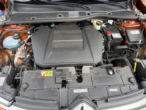 C4 e- 136 ch Automatique Shine Pack /Apple CarPlay et Android 2022 occasion 38300 Bourgoin-Jallieu
