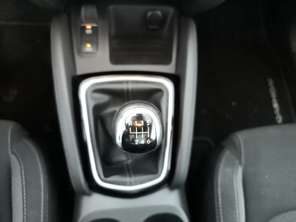 Qashqai 1.2 Digt 115 ch N-Connecta /Toit panoramique/Barre de toit/ 2018 occasion 63500 Issoire