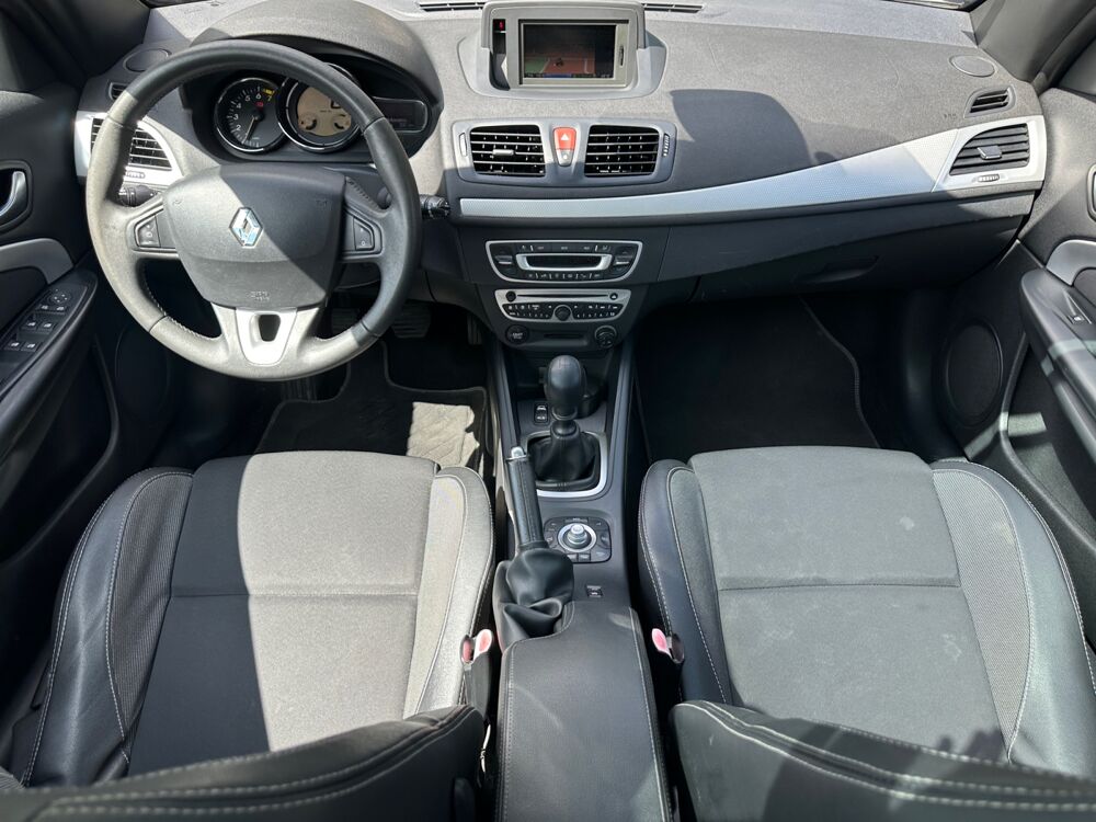 M&eacute;gane CC Cabriolet 1.4 Tce 130 ch Dynamique /Toit r&eacute;tractable &eacute;lec 2011 occasion 91410 Dourdan