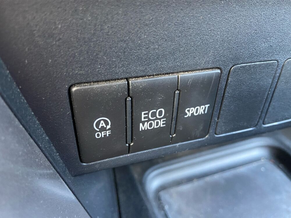 RAV 4 151 ch VVT-i Dynamic AWD /Attelage amovible / Suivi Toyota 2017 occasion 67500 Haguenau