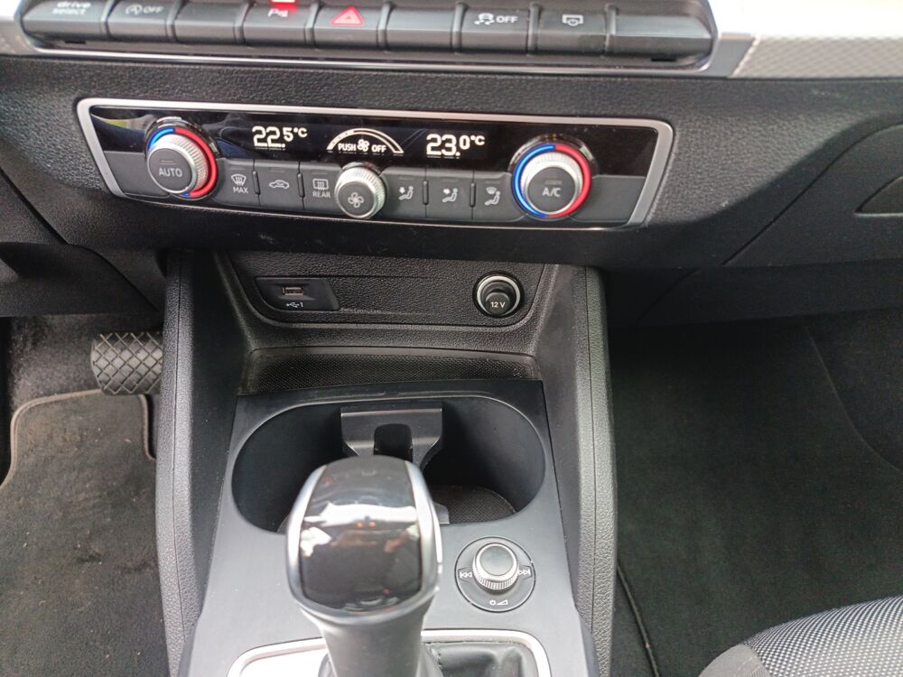 Q2 1.6 30 Tdi 115 ch Business Design S-tronic /Cam&eacute;ra de Recul/ 2021 occasion 40100 Dax