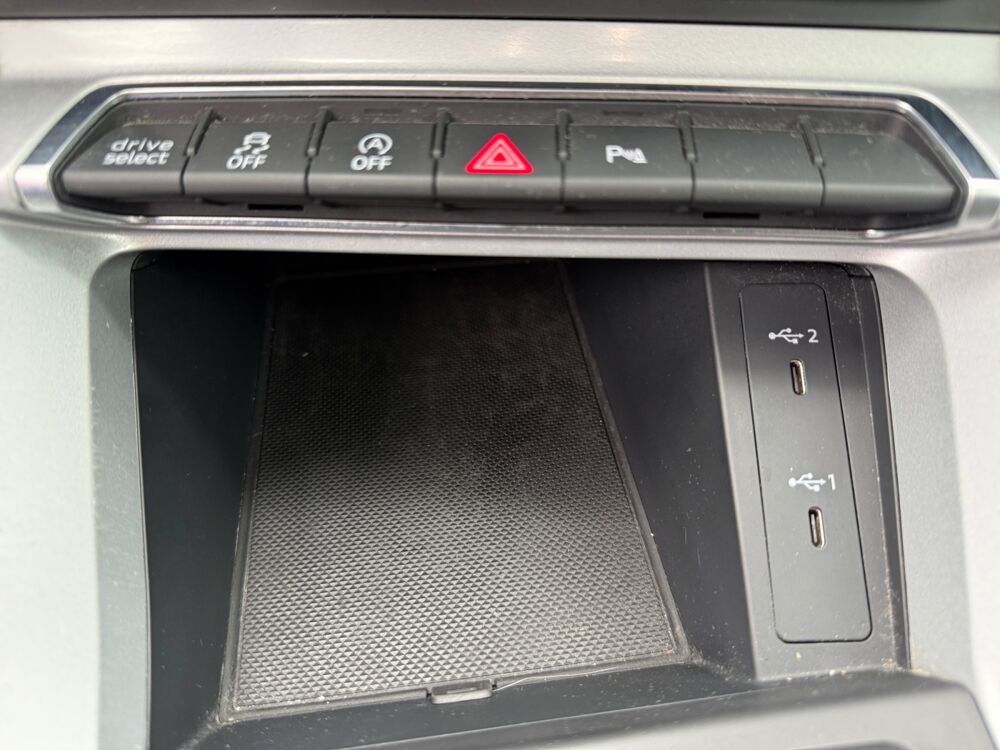 Q3 Sportback 2.0 35 Tdi 150 ch Design S-tronic /Android Auto/Ap 2021 occasion 43000 Le Puy en Velay