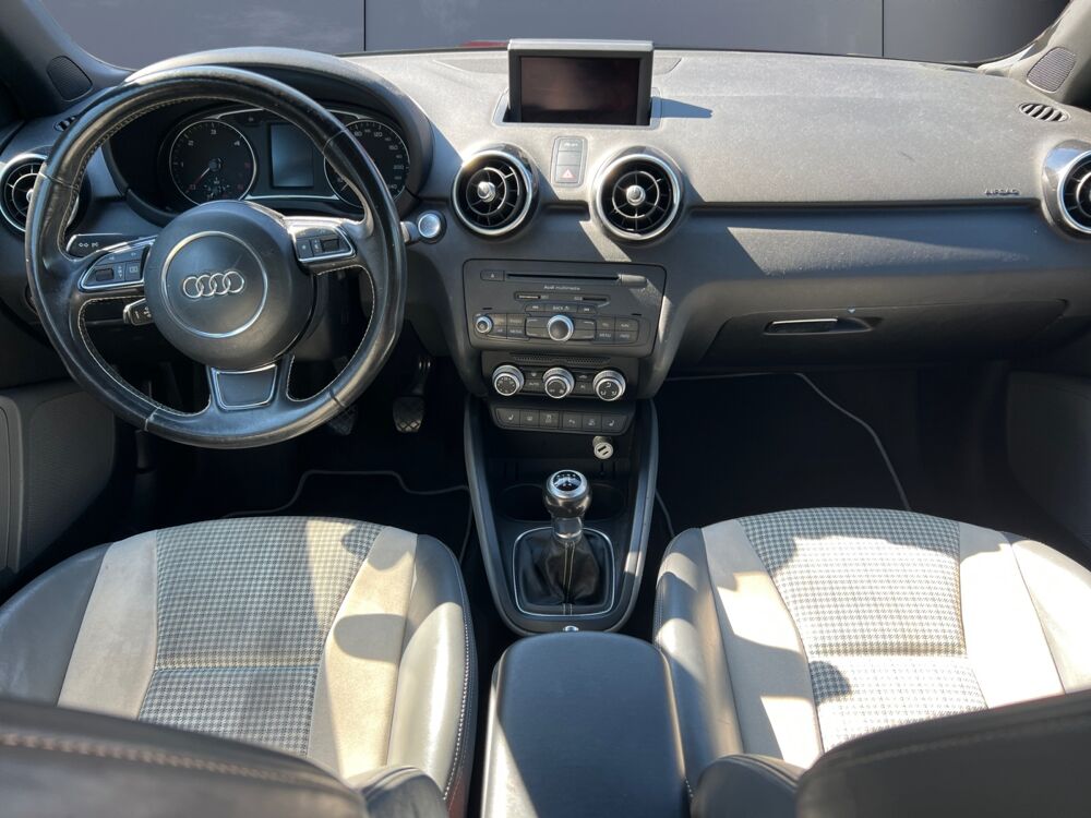 A1 Sportback 1.6 Tdi 105 Ambition /Suivi entretien &agrave; jour/rien 2013 occasion 43120 Monistrol-sur-Loire