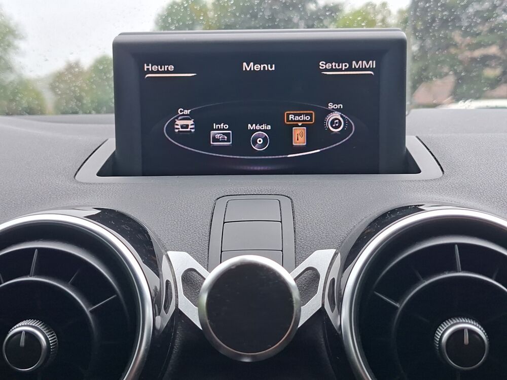A1 1.6 Tdi 90 ch S-line S-tronic Bva /X&eacute;non Plus / Feux LED / S 2011 occasion 43000 Le Puy-en-Velay
