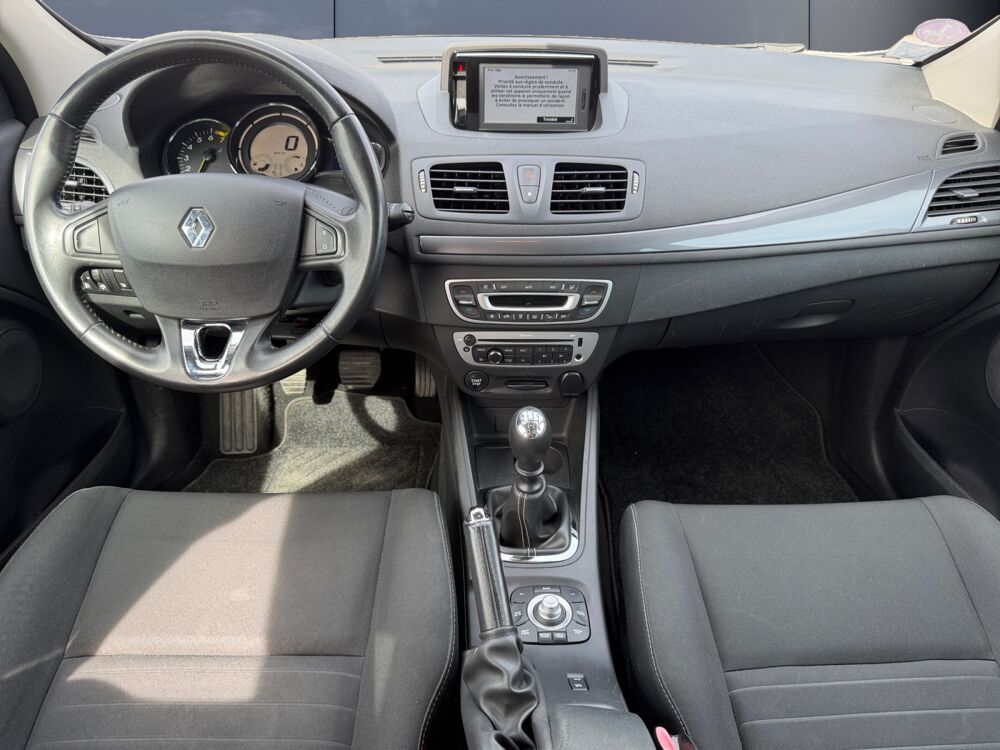 M&eacute;gane TCE 116 ch Energy Limited /2&egrave;me main/ Attelage 2015 occasion 38300 Bourgoin-Jallieu