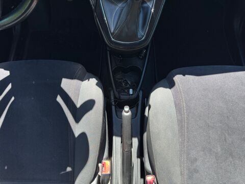 Ypsilon 0.9 TwinAir 85 ch Black &amp; Red DFS/BVA /Toit ouvrant pano 2013 occasion 13300 Salon de Provence