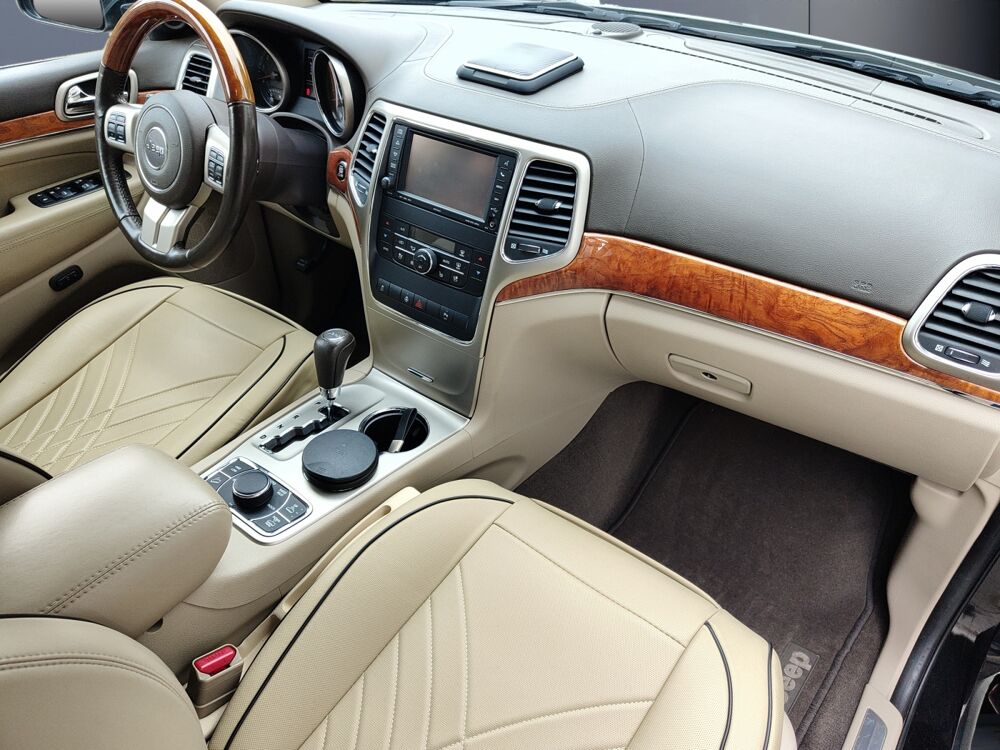Grand Cherokee 3.6 285 ch Overland Awd/FlexFuel &eacute;thanol /Cuir &eacute;lectrique ve 2011 occasion 28500 Vernouillet