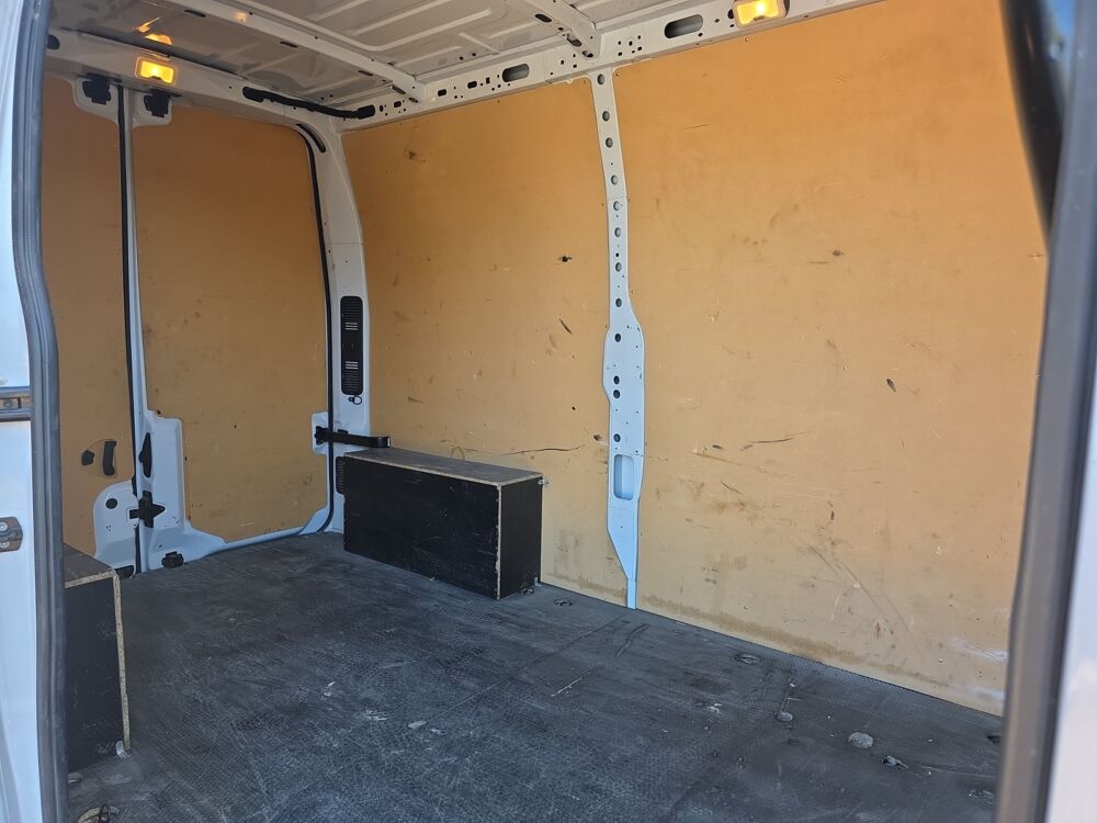 Interstar Fourgon 2.3 Dci 135 3t5 L2h2 Acenta 2024 occasion 89100 SENS