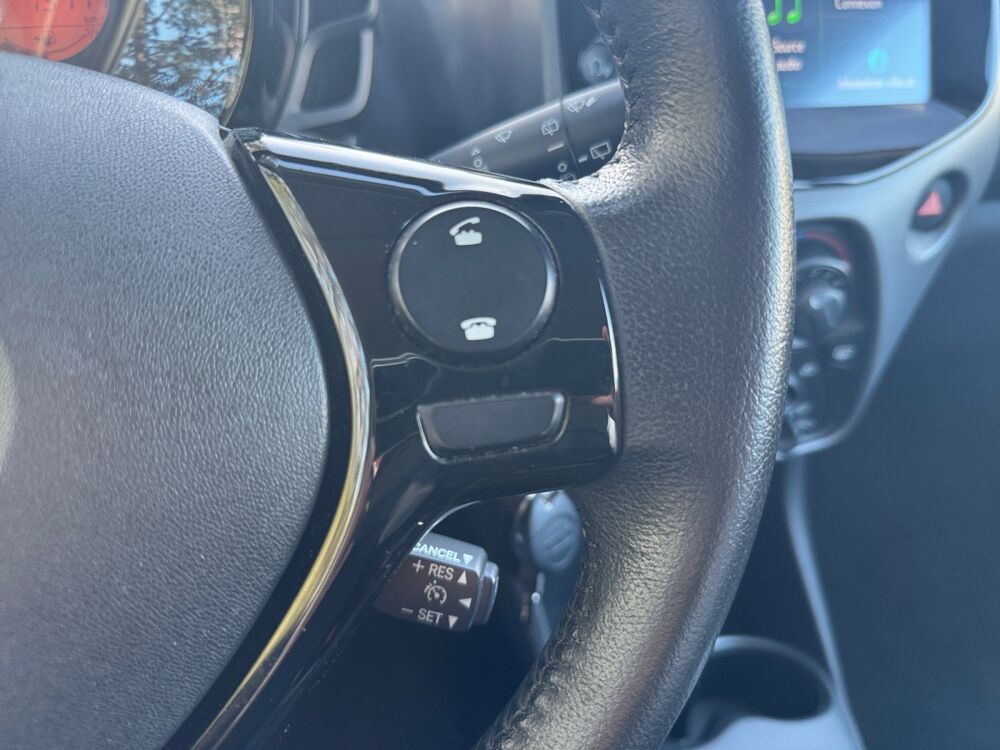 Aygo 1.0 Vvti 70 X-play /Carplay/R&eacute;gulateur 2021 occasion 14100 Lisieux
