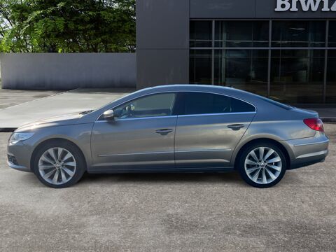 Passat 2.0 140 ch Carat /Toit Ouvrant/Attelage/Cuir 2010 occasion 49100 Angers