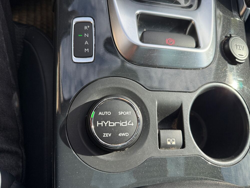 3008 2.0 Hybrid4 E-hdi 200 Ch 4x4 Bva6 /1&egrave;re main/ Suivi complet 2014 occasion 69230 Saint-Genis-Laval