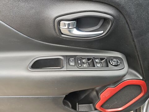Renegade 1.3 T4 240 4xe Hybrid PhevTrailhawk Awd /Apple CarPlay/Clima 2021 occasion 35000 Rennes