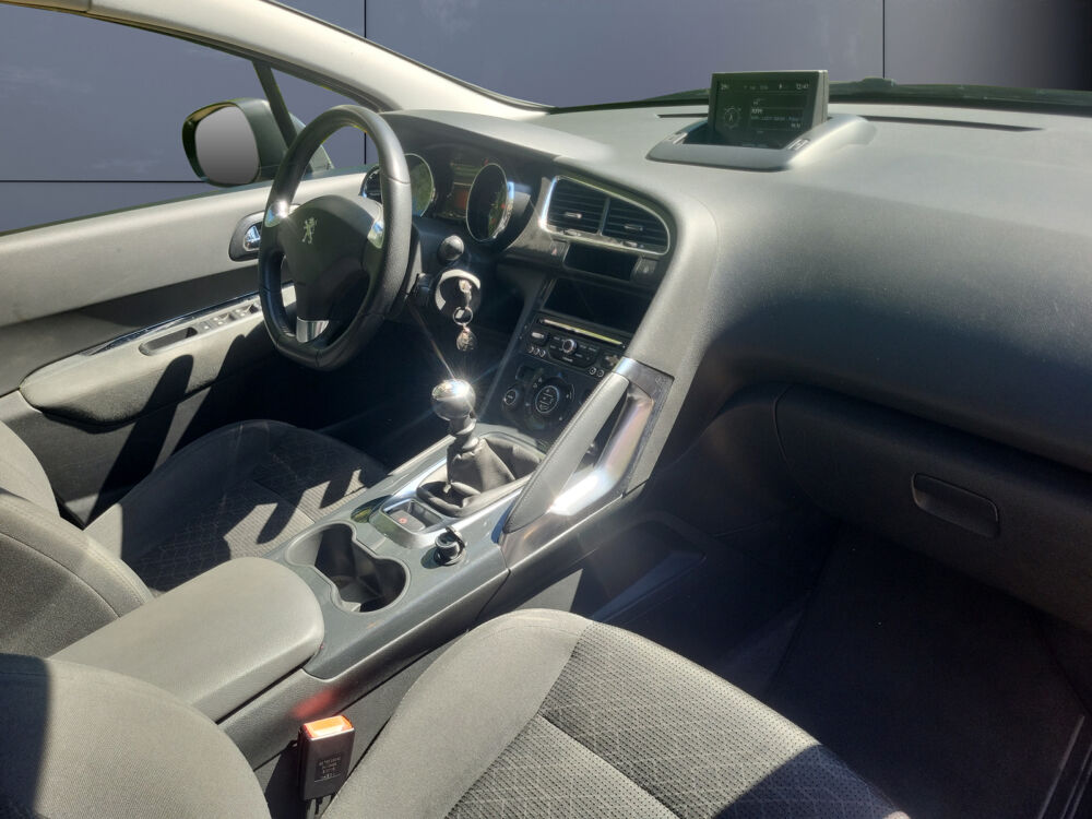 3008 1.6 Bluehdi 120 ch Style Plus 2016 occasion 12850 Rodez