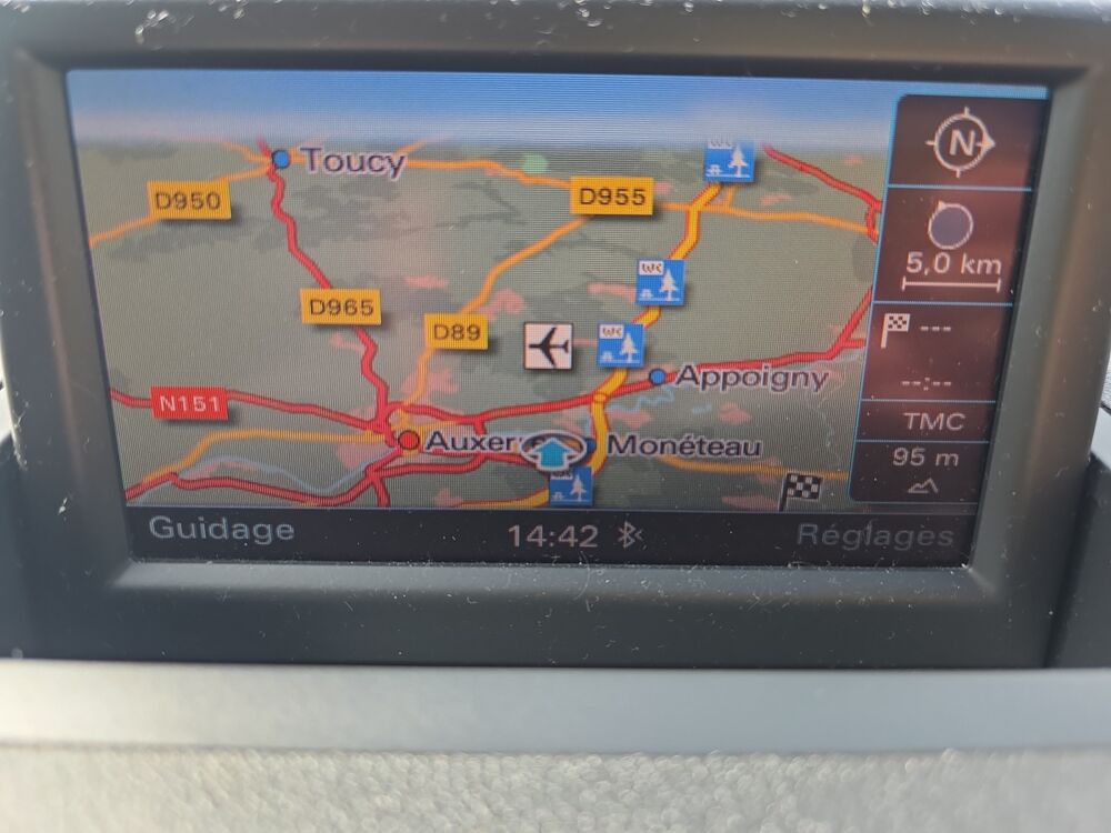 A1 1.6 Tdi 105 S-line /Distribution faite/GPS/X&eacute;nons Plus/Pack 2011 occasion 89000 AUXERRE