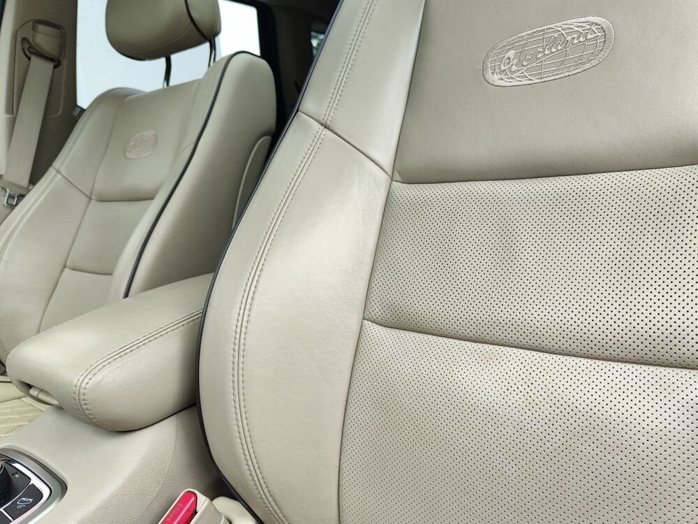 Grand Cherokee 3.6 285 ch Overland Awd/FlexFuel &eacute;thanol /Cuir &eacute;lectrique ve 2011 occasion 28500 Vernouillet