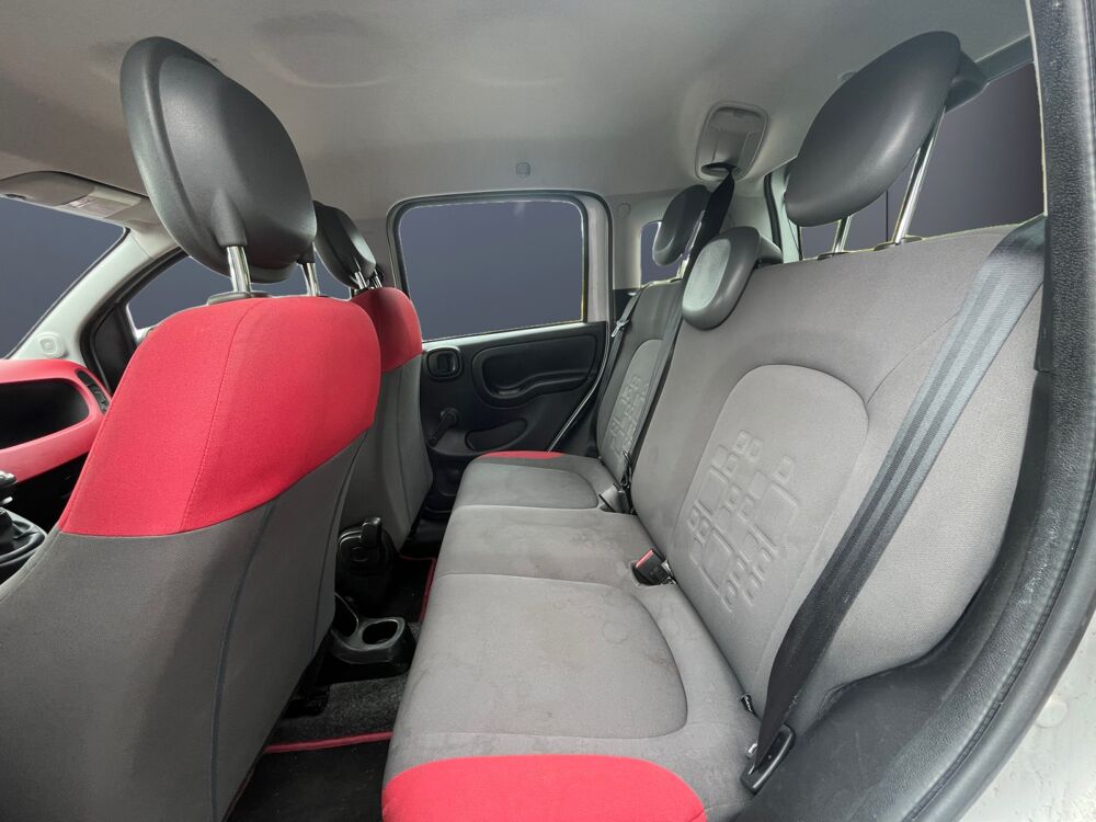 Panda 1.2 8v 69 ch Lounge /Clim/Jante Alu/Distribution &amp; Entre 2013 occasion 74200 Thonon-les-Bains